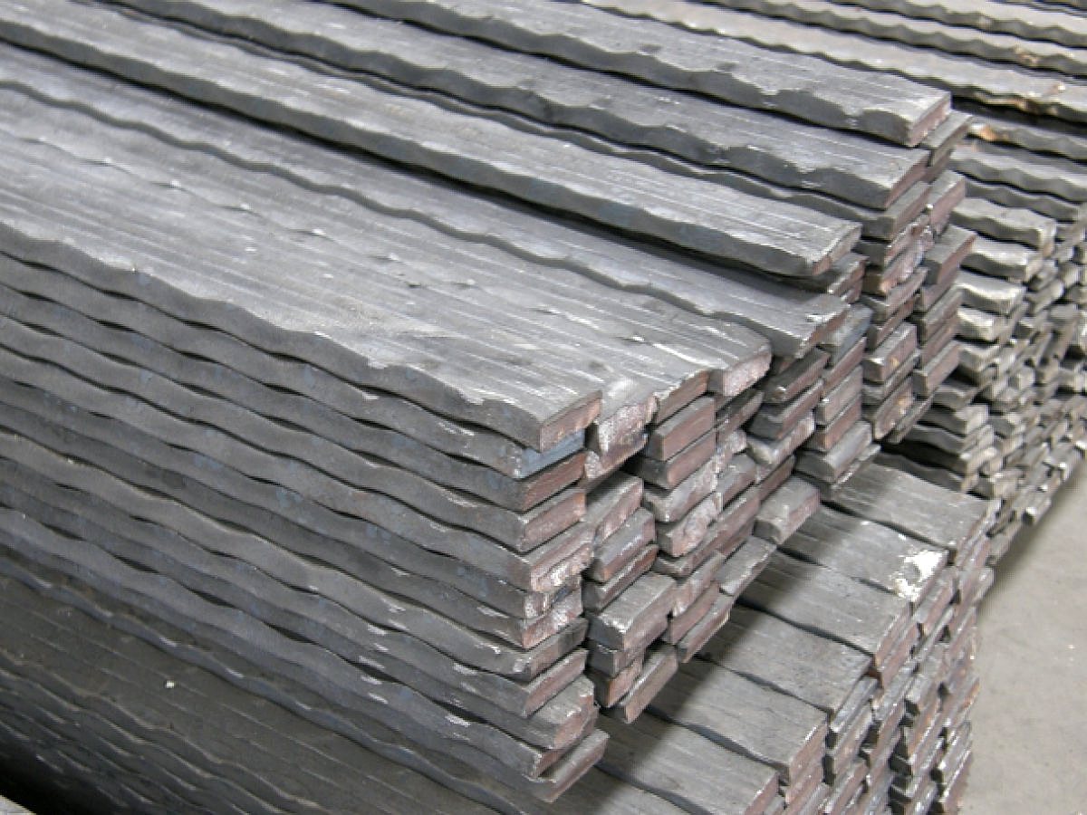 Deniz Sac Metal | İZLİ LAMA